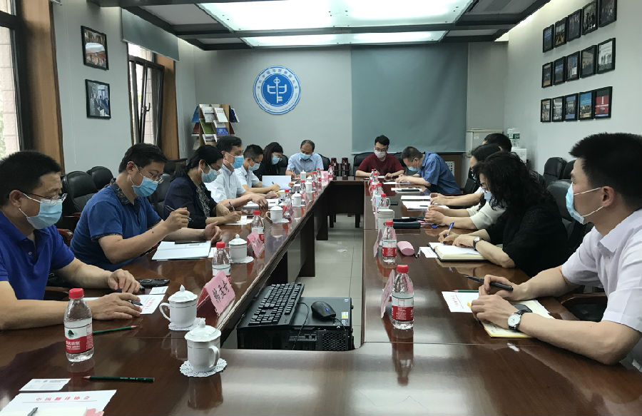 在国家外文局当代中国与世界研究院座谈.jpg